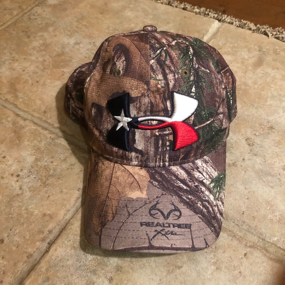 Under Armour camouflage fitted hat